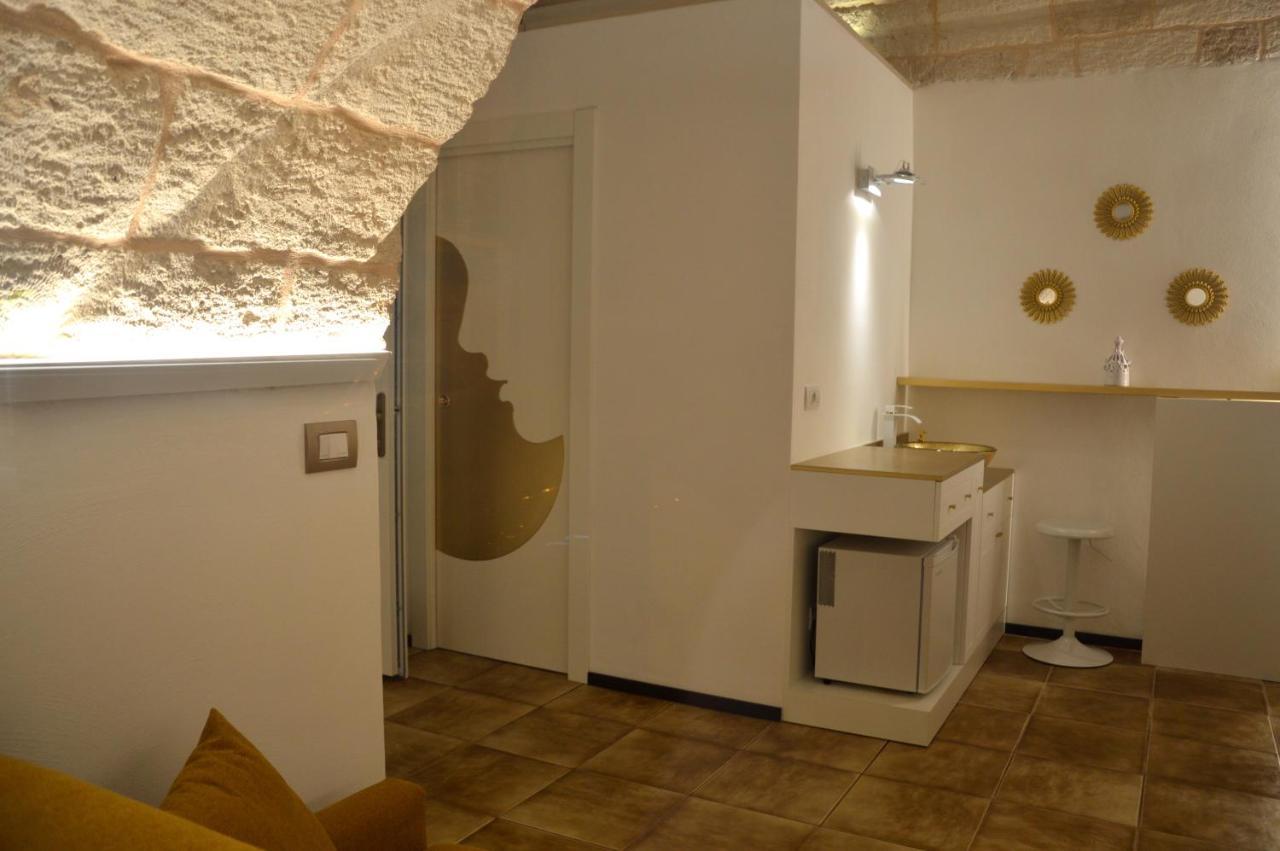 Gold White Exclusive House Hotel Polignano a Mare Exterior foto